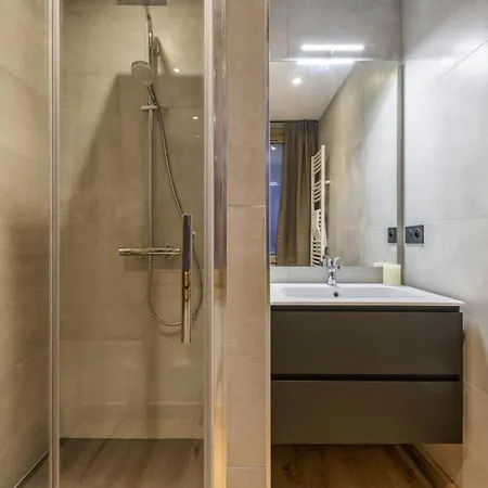 Jacaranda2 Sublime 6pax Vue Mtblanc Parking Chamonix